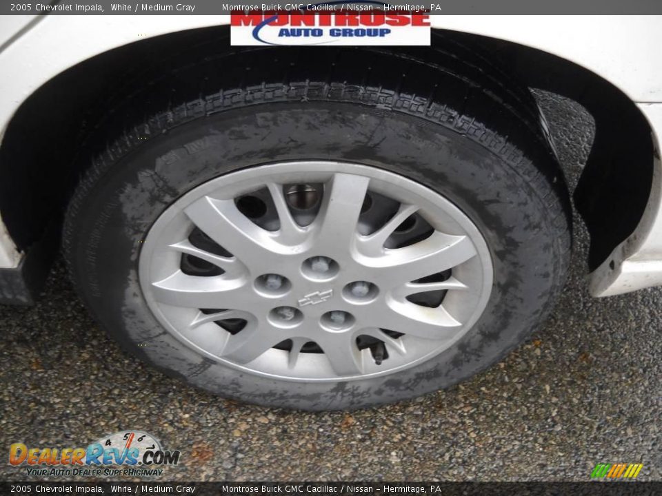 2005 Chevrolet Impala White / Medium Gray Photo #15