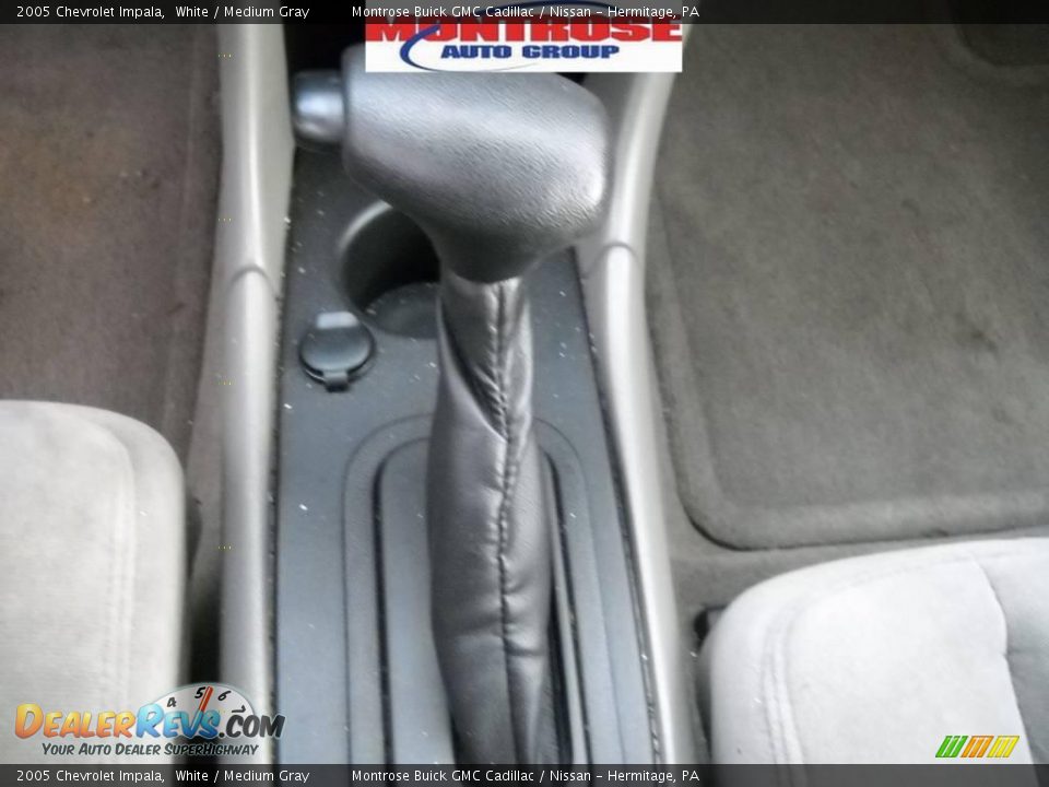 2005 Chevrolet Impala White / Medium Gray Photo #27