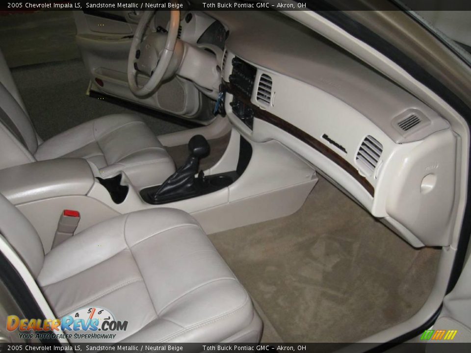 2005 Chevrolet Impala LS Sandstone Metallic / Neutral Beige Photo #16