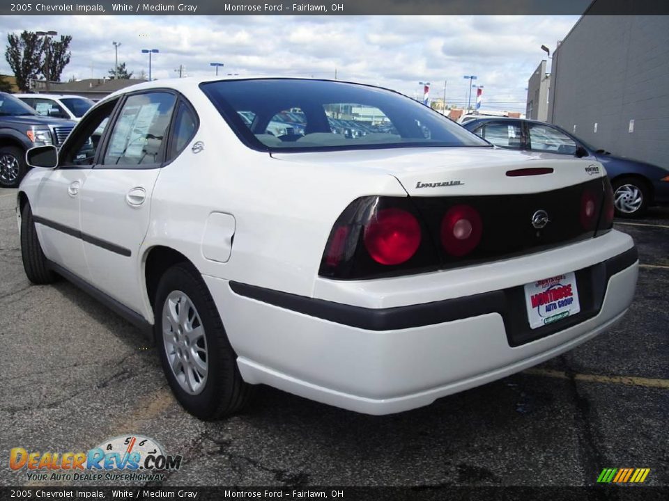 2005 Chevrolet Impala White / Medium Gray Photo #3