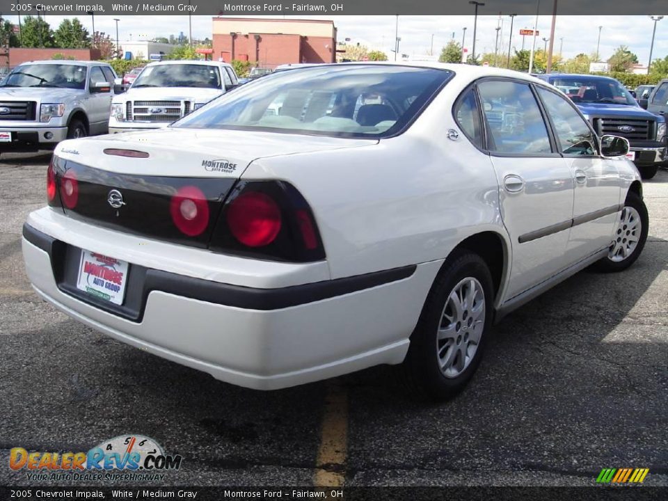 2005 Chevrolet Impala White / Medium Gray Photo #5