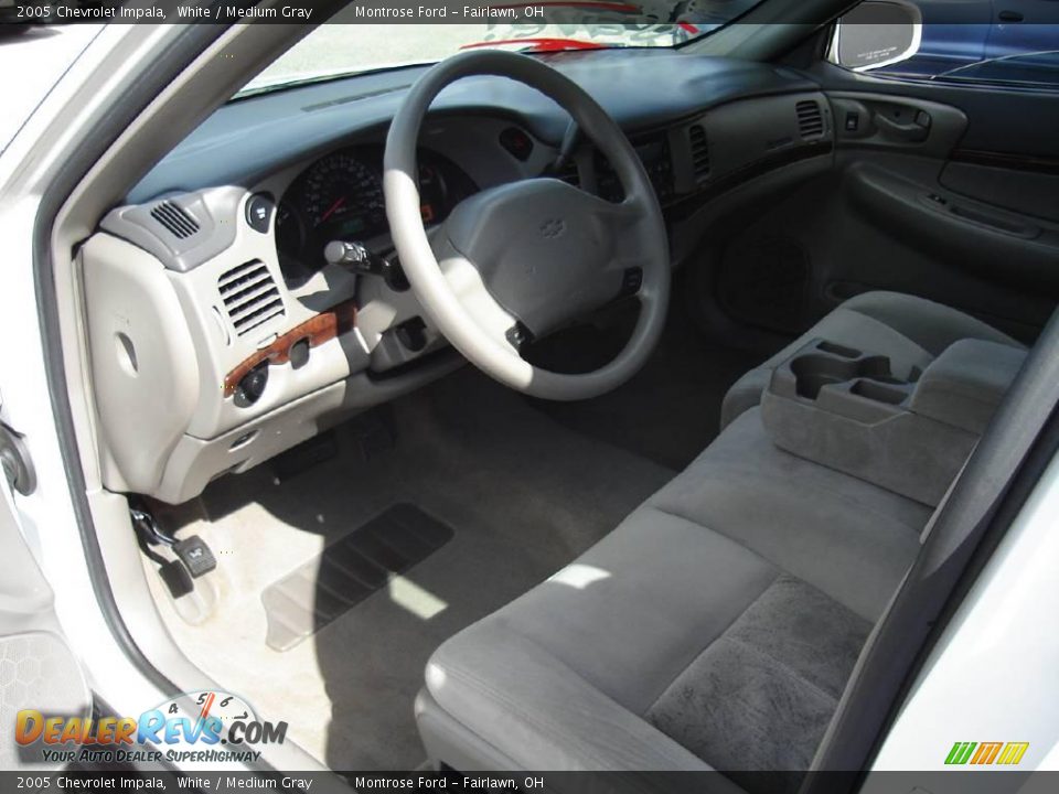 2005 Chevrolet Impala White / Medium Gray Photo #23