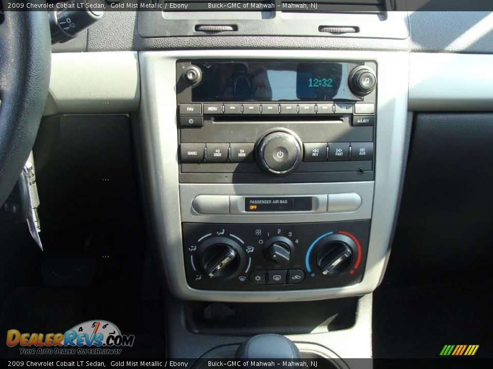 2009 Chevrolet Cobalt LT Sedan Gold Mist Metallic / Ebony Photo #22