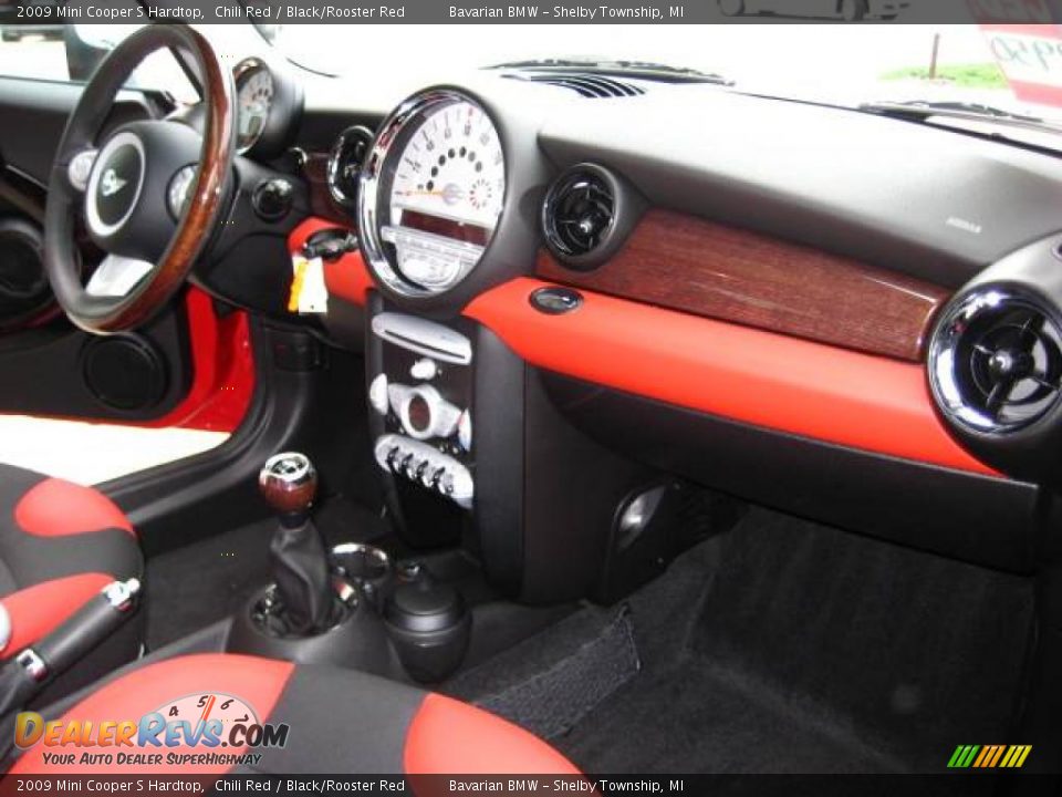 2009 Mini Cooper S Hardtop Chili Red / Black/Rooster Red Photo #15