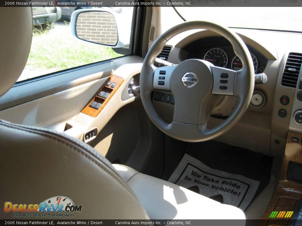 2006 Nissan Pathfinder LE Avalanche White / Desert Photo #10