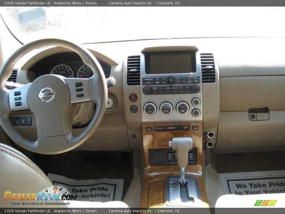 2006 Nissan Pathfinder LE Avalanche White / Desert Photo #11