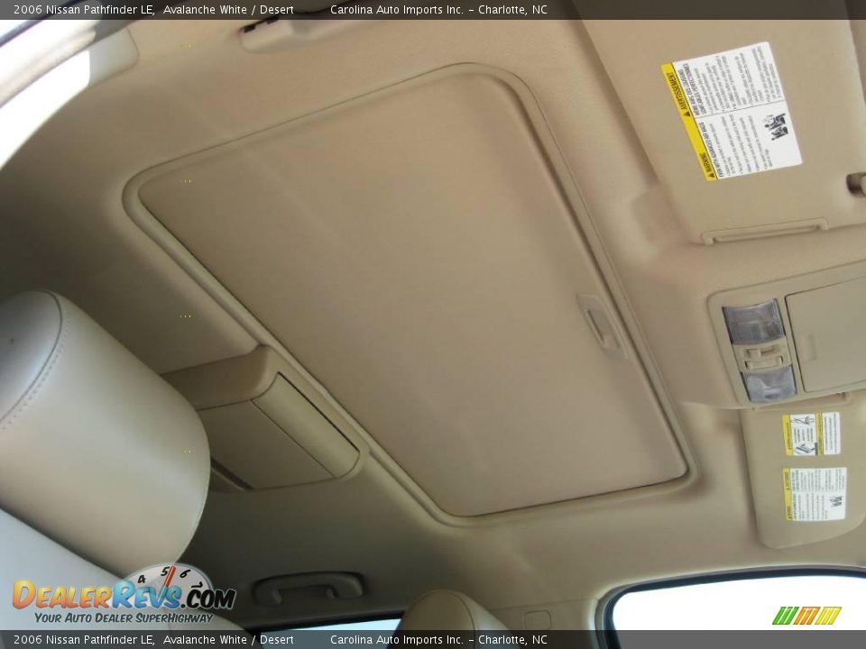 2006 Nissan Pathfinder LE Avalanche White / Desert Photo #23