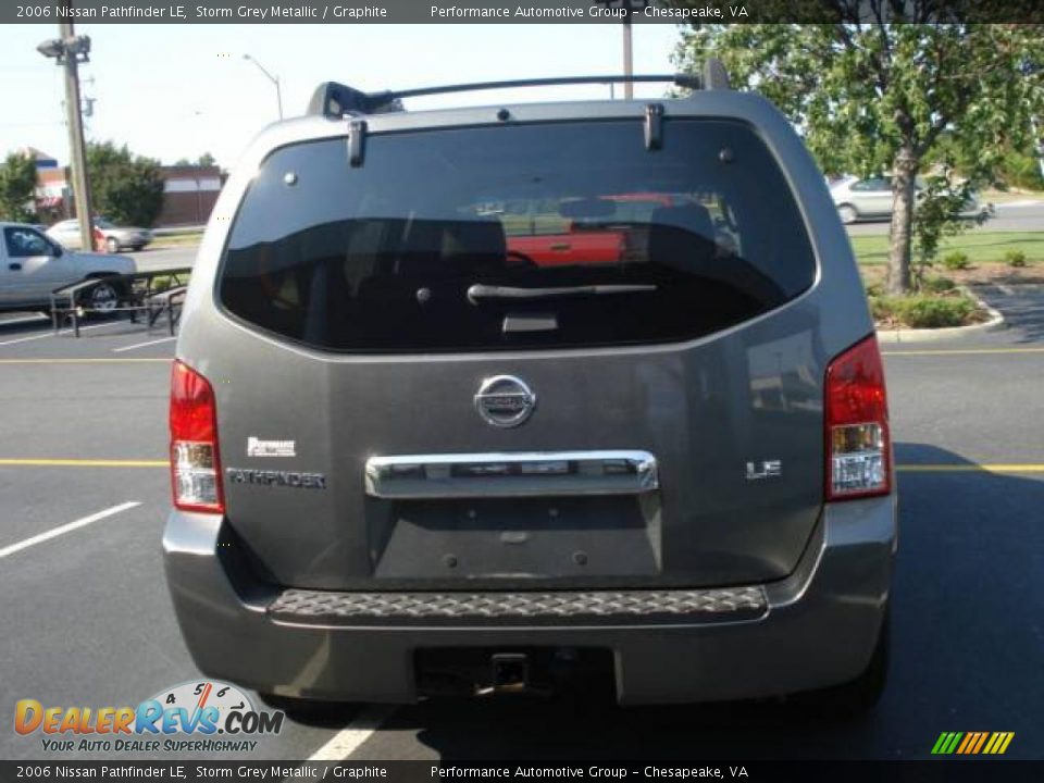 2006 Nissan Pathfinder LE Storm Grey Metallic / Graphite Photo #4