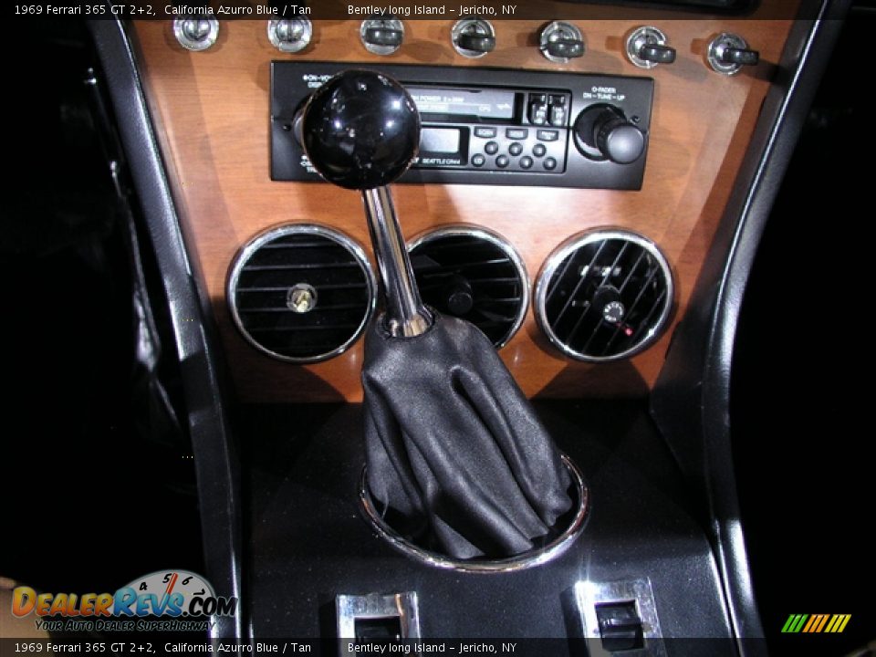1969 Ferrari 365 GT 2+2 California Azurro Blue / Tan Photo #9