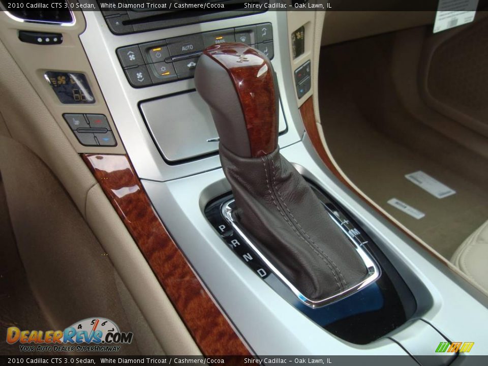 2010 Cadillac CTS 3.0 Sedan White Diamond Tricoat / Cashmere/Cocoa Photo #17