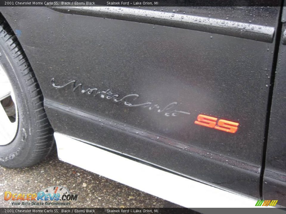 2001 Chevrolet Monte Carlo SS Black / Ebony Black Photo #16