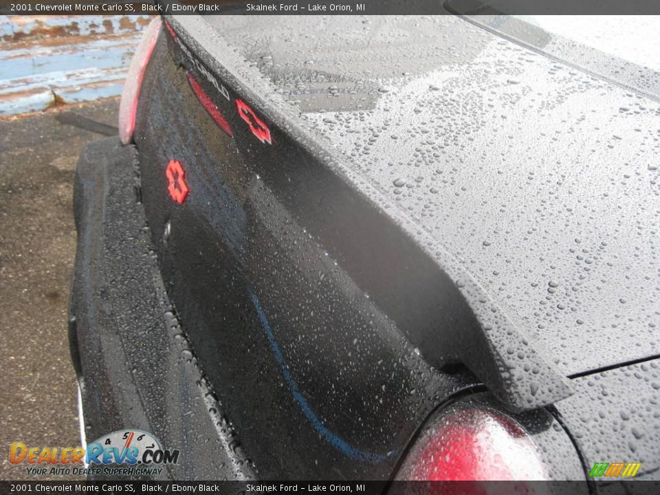 2001 Chevrolet Monte Carlo SS Black / Ebony Black Photo #21