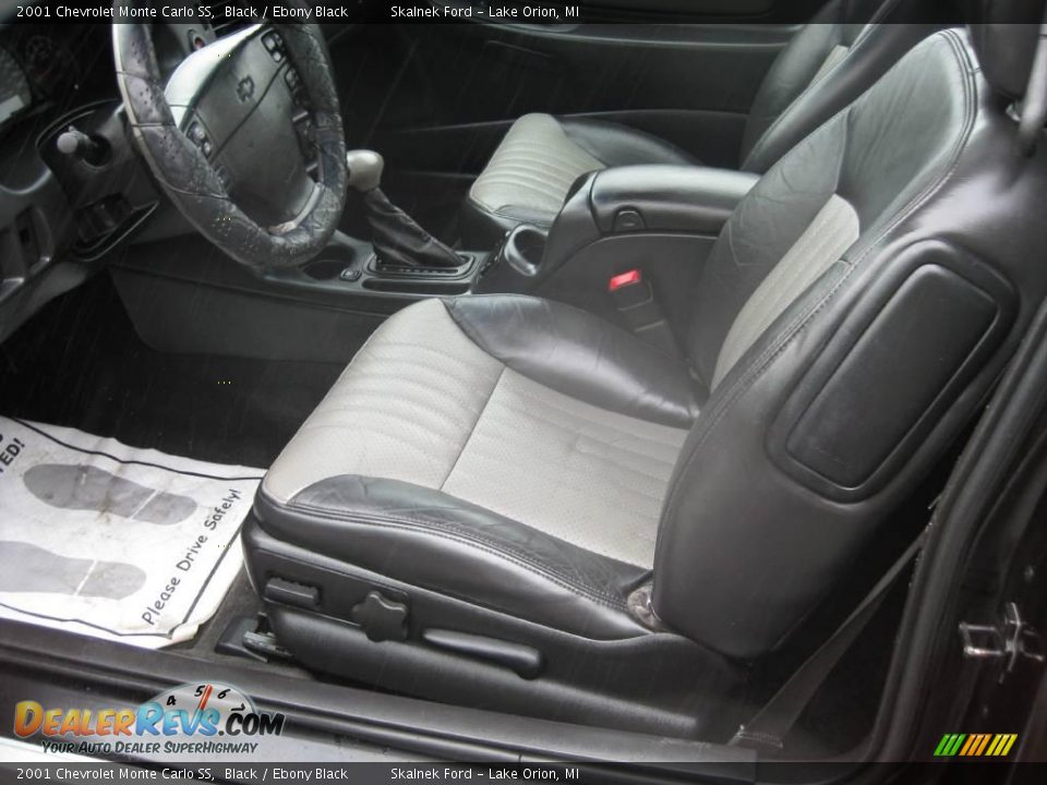 2001 Chevrolet Monte Carlo SS Black / Ebony Black Photo #23
