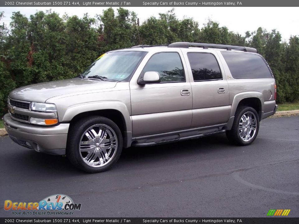 2002 Chevrolet Suburban 1500 Z71 4x4 Light Pewter Metallic / Tan Photo #1