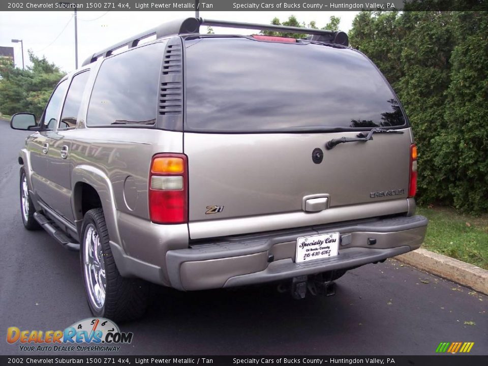 2002 Chevrolet Suburban 1500 Z71 4x4 Light Pewter Metallic / Tan Photo #9