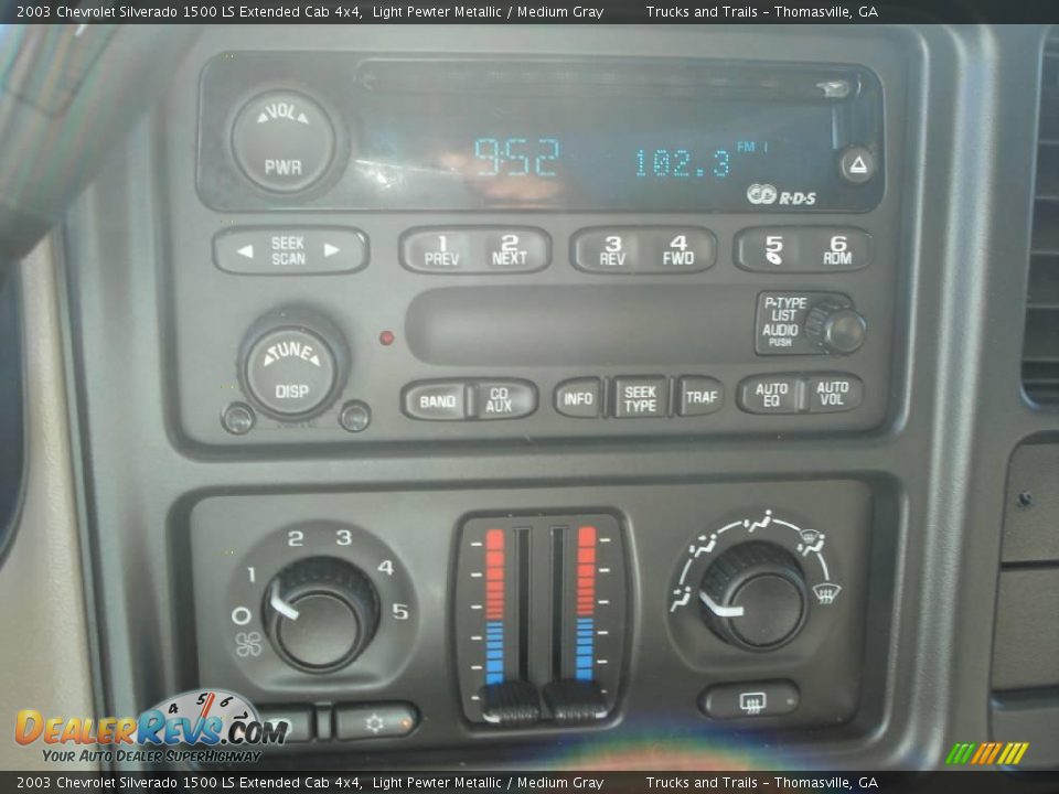 2003 Chevrolet Silverado 1500 LS Extended Cab 4x4 Light Pewter Metallic / Medium Gray Photo #10