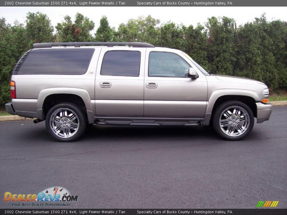 2002 Chevrolet Suburban 1500 Z71 4x4 Light Pewter Metallic / Tan Photo #19