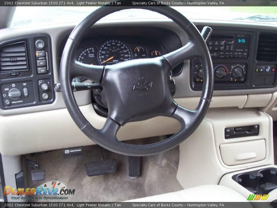 2002 Chevrolet Suburban 1500 Z71 4x4 Light Pewter Metallic / Tan Photo #36