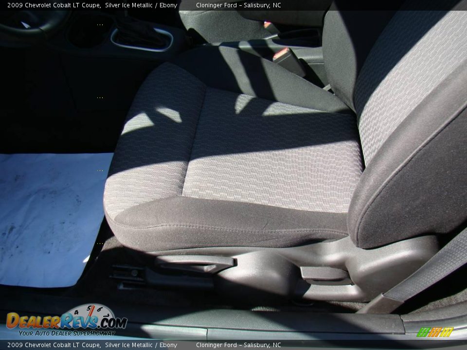 2009 Chevrolet Cobalt LT Coupe Silver Ice Metallic / Ebony Photo #14