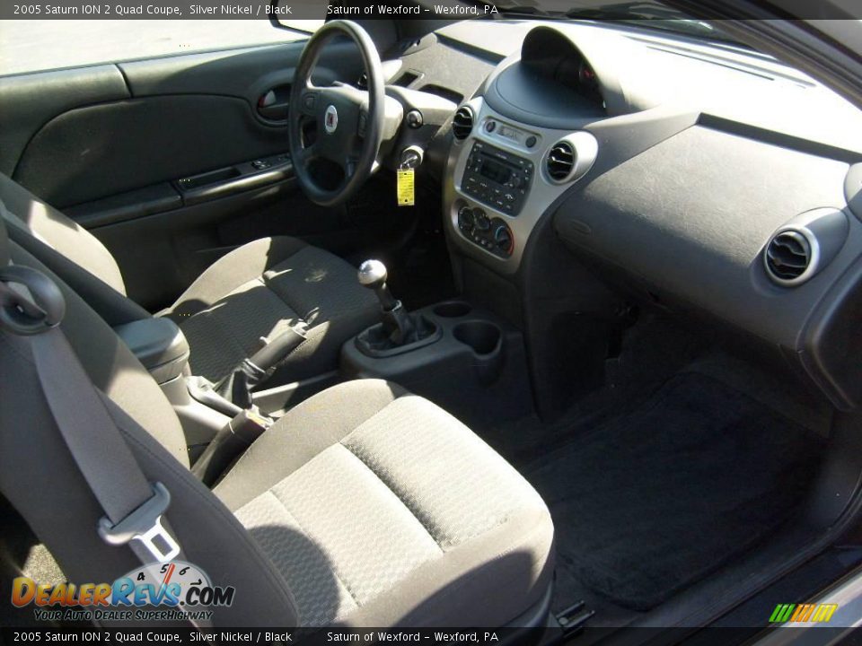 2005 Saturn ION 2 Quad Coupe Silver Nickel / Black Photo #18