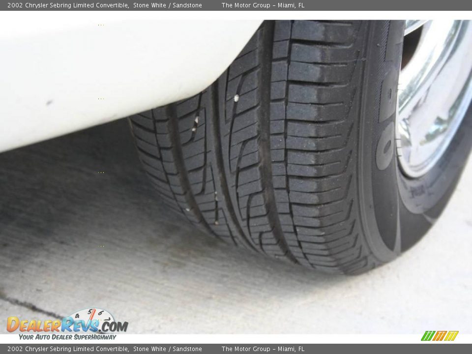 2002 Chrysler Sebring Limited Convertible Stone White / Sandstone Photo #33