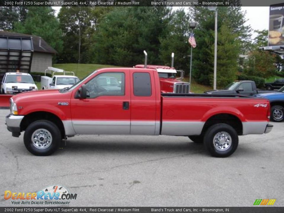 2002 Ford F250 Super Duty XLT SuperCab 4x4 Red Clearcoat / Medium Flint Photo #5