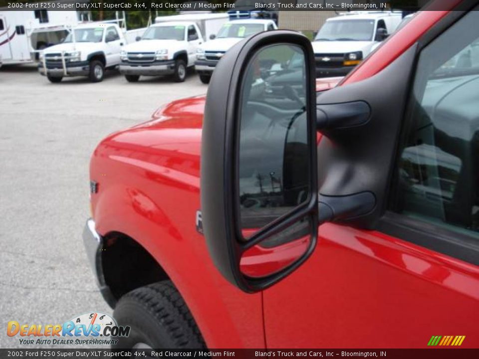 2002 Ford F250 Super Duty XLT SuperCab 4x4 Red Clearcoat / Medium Flint Photo #11