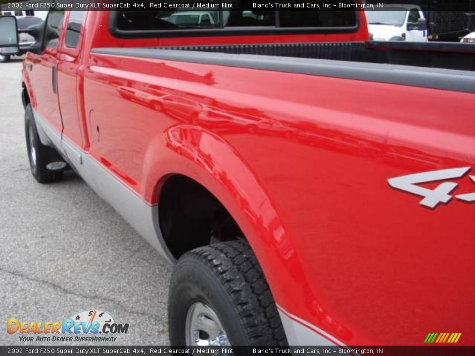 2002 Ford F250 Super Duty XLT SuperCab 4x4 Red Clearcoat / Medium Flint Photo #12
