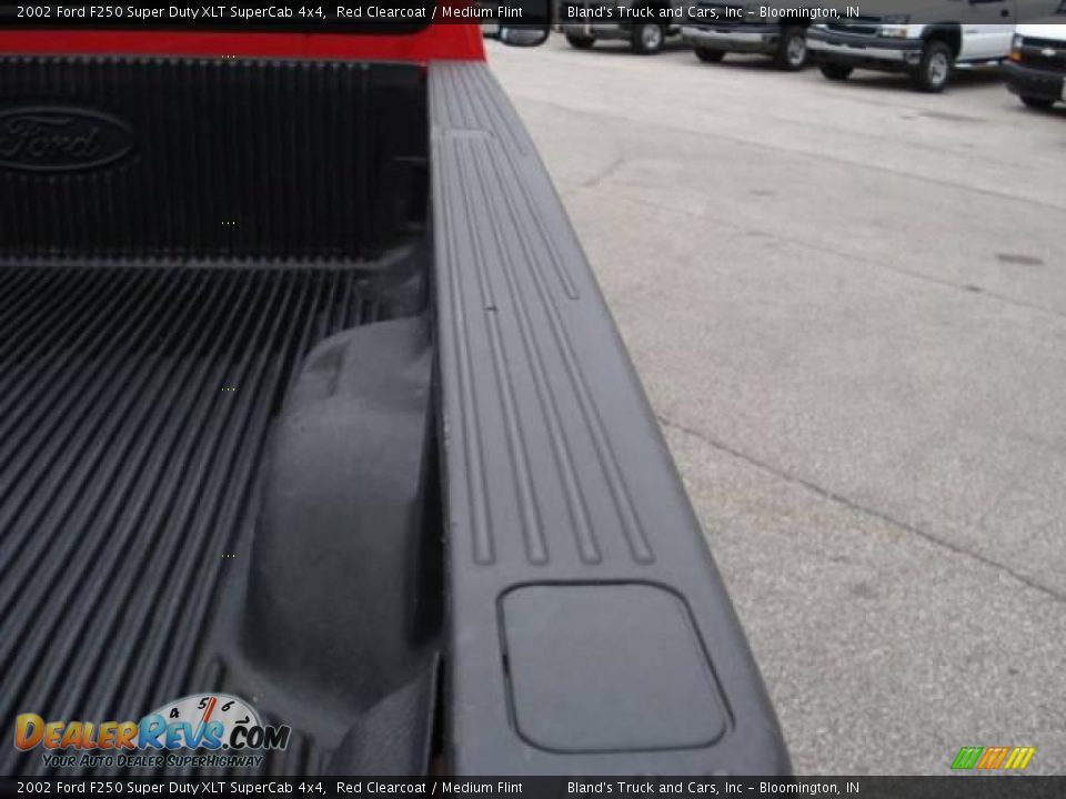 2002 Ford F250 Super Duty XLT SuperCab 4x4 Red Clearcoat / Medium Flint Photo #14