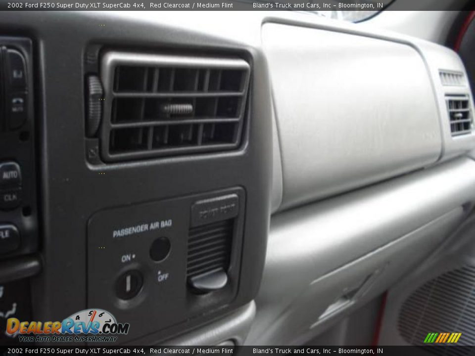 2002 Ford F250 Super Duty XLT SuperCab 4x4 Red Clearcoat / Medium Flint Photo #27