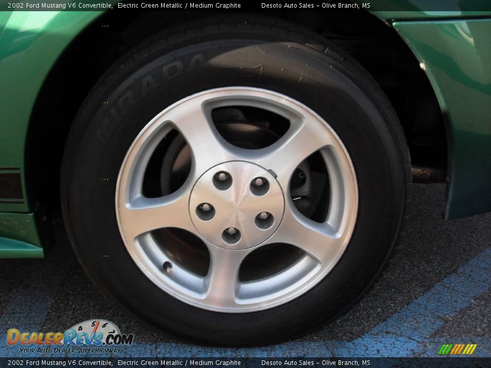 2002 Ford Mustang V6 Convertible Electric Green Metallic / Medium Graphite Photo #21