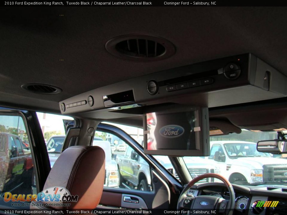 2010 Ford Expedition King Ranch Tuxedo Black / Chaparral Leather/Charcoal Black Photo #15