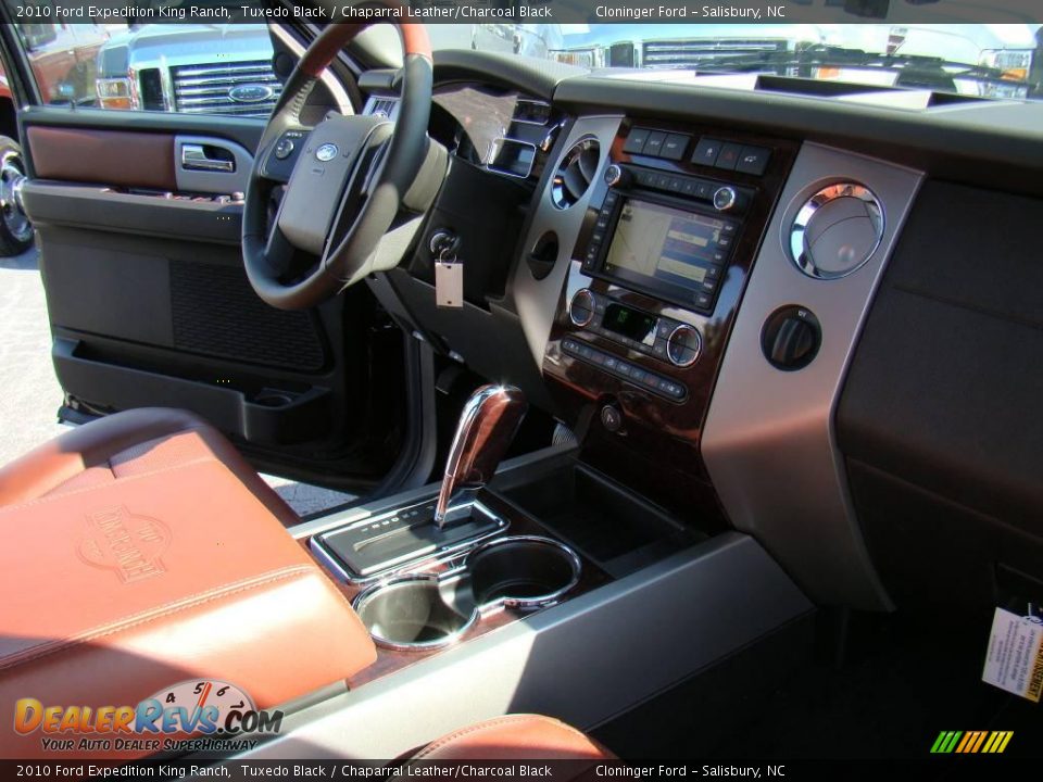 2010 Ford Expedition King Ranch Tuxedo Black / Chaparral Leather/Charcoal Black Photo #17