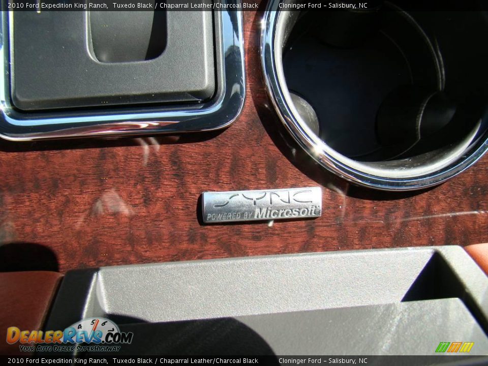 2010 Ford Expedition King Ranch Tuxedo Black / Chaparral Leather/Charcoal Black Photo #32