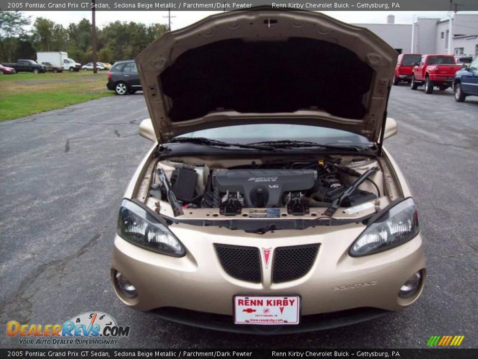 2005 Pontiac Grand Prix GT Sedan Sedona Beige Metallic / Parchment/Dark Pewter Photo #11