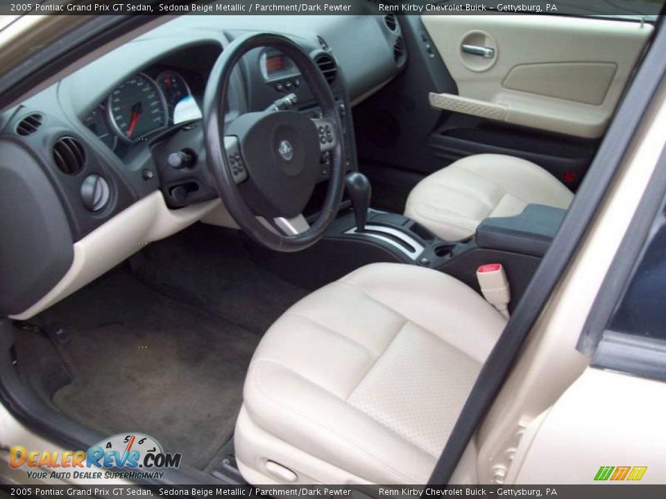 2005 Pontiac Grand Prix GT Sedan Sedona Beige Metallic / Parchment/Dark Pewter Photo #16