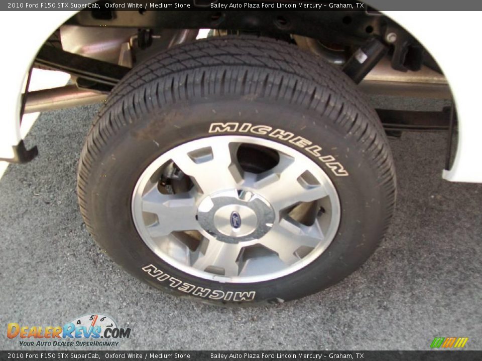2010 Ford F150 STX SuperCab Oxford White / Medium Stone Photo #7