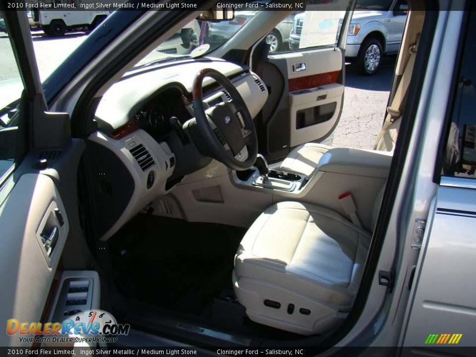 2010 Ford Flex Limited Ingot Silver Metallic / Medium Light Stone Photo #8