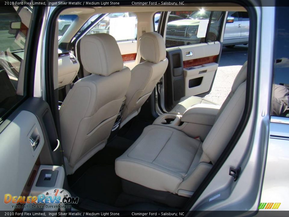 2010 Ford Flex Limited Ingot Silver Metallic / Medium Light Stone Photo #9
