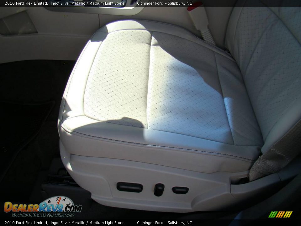 2010 Ford Flex Limited Ingot Silver Metallic / Medium Light Stone Photo #23