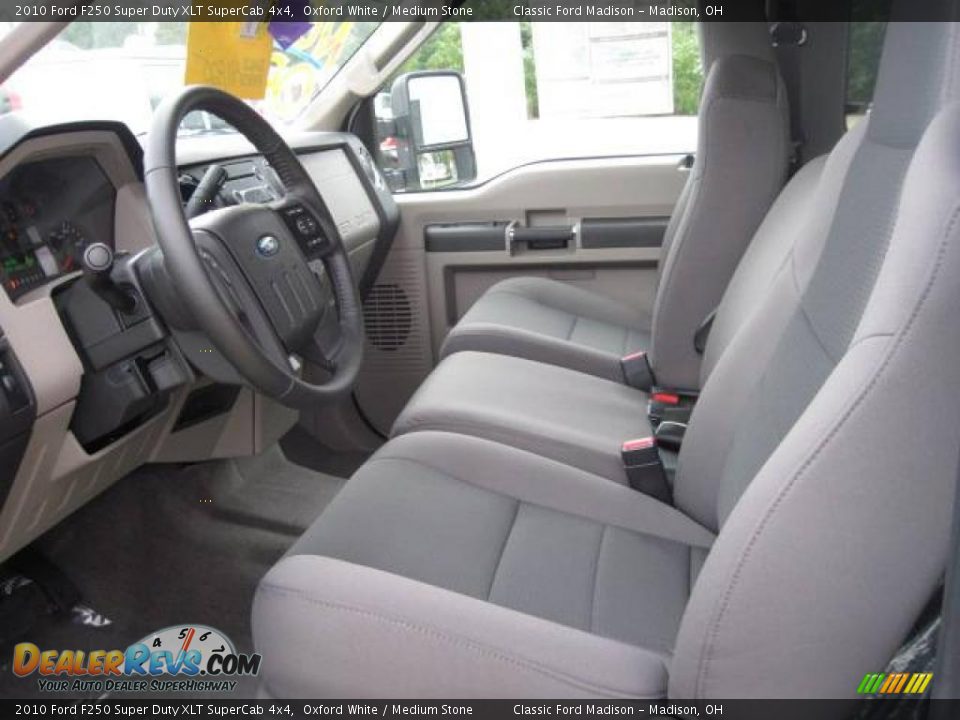 2010 Ford F250 Super Duty XLT SuperCab 4x4 Oxford White / Medium Stone Photo #8