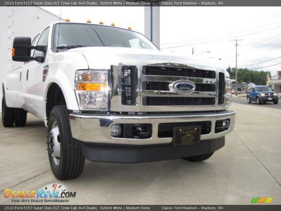 2010 Ford F350 Super Duty XLT Crew Cab 4x4 Dually Oxford White / Medium Stone Photo #2