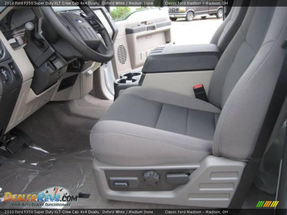 2010 Ford F350 Super Duty XLT Crew Cab 4x4 Dually Oxford White / Medium Stone Photo #8