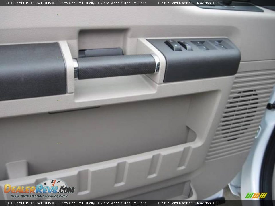 2010 Ford F350 Super Duty XLT Crew Cab 4x4 Dually Oxford White / Medium Stone Photo #12