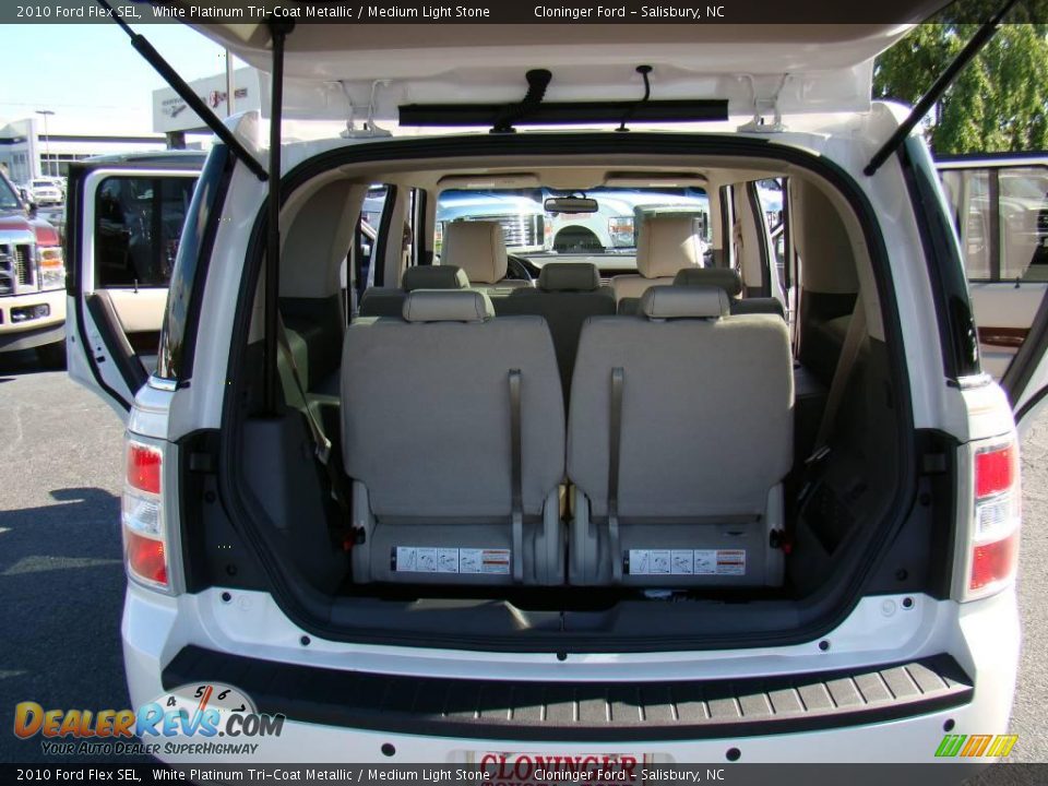 2010 Ford Flex SEL White Platinum Tri-Coat Metallic / Medium Light Stone Photo #10