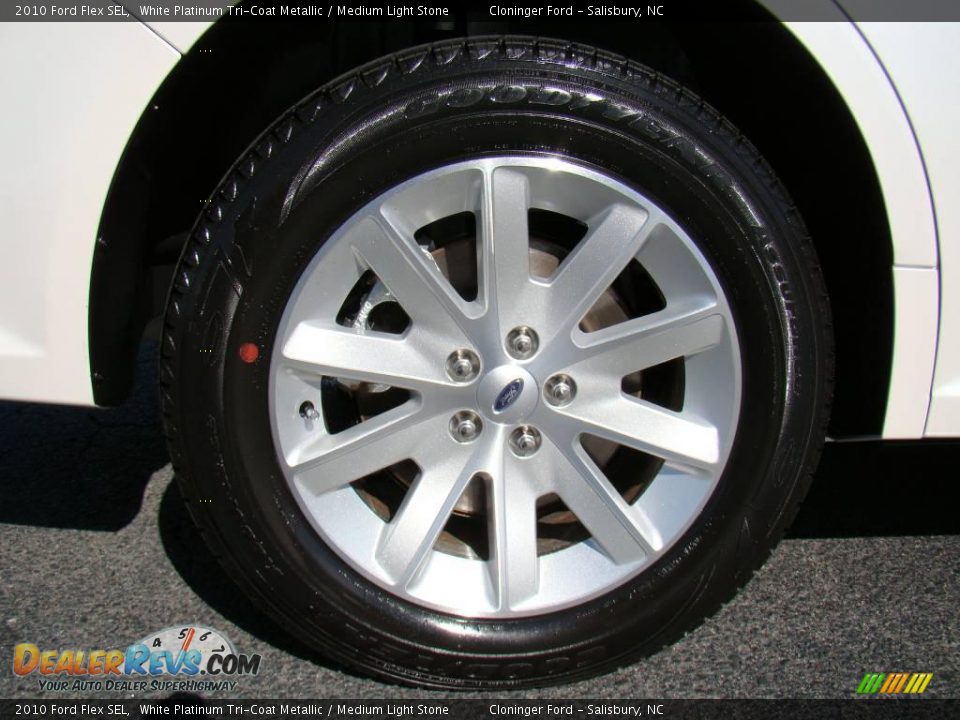 2010 Ford Flex SEL White Platinum Tri-Coat Metallic / Medium Light Stone Photo #19