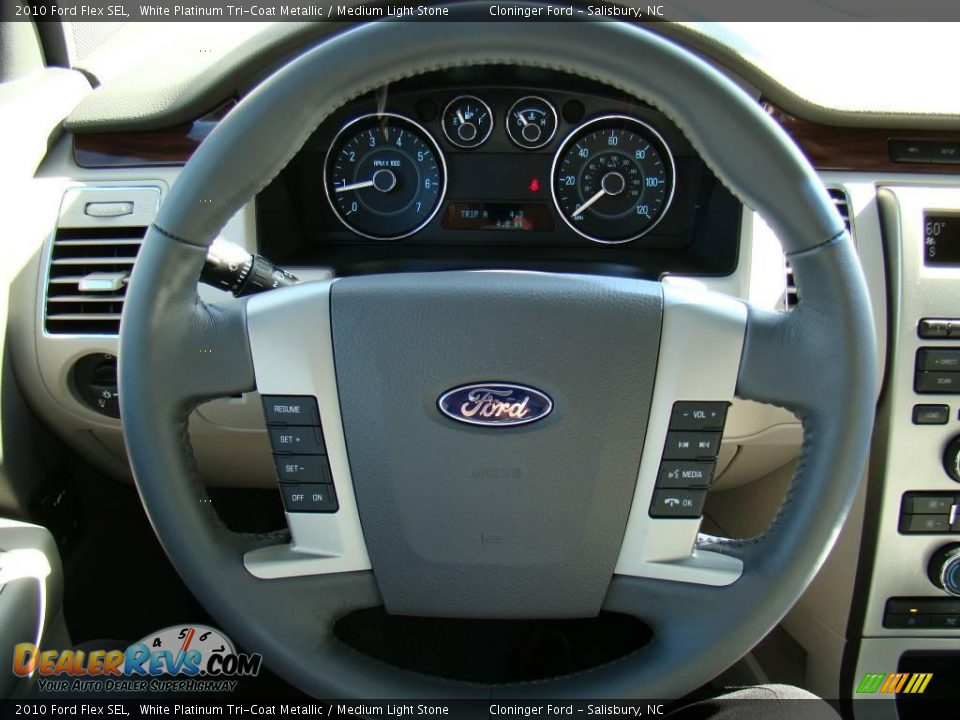 2010 Ford Flex SEL White Platinum Tri-Coat Metallic / Medium Light Stone Photo #26
