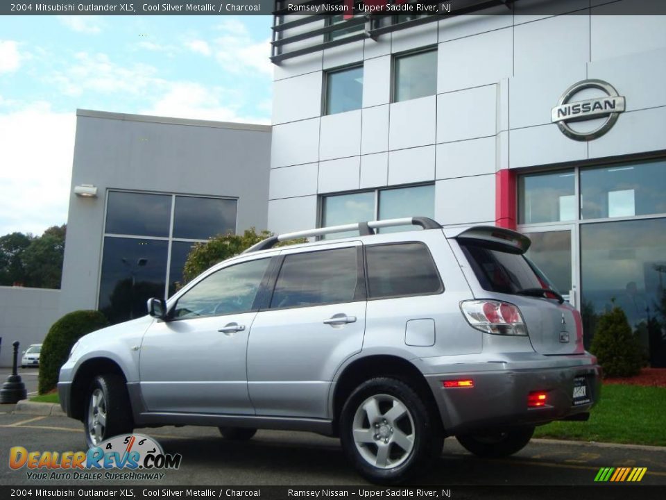 2004 Mitsubishi Outlander XLS Cool Silver Metallic / Charcoal Photo #6