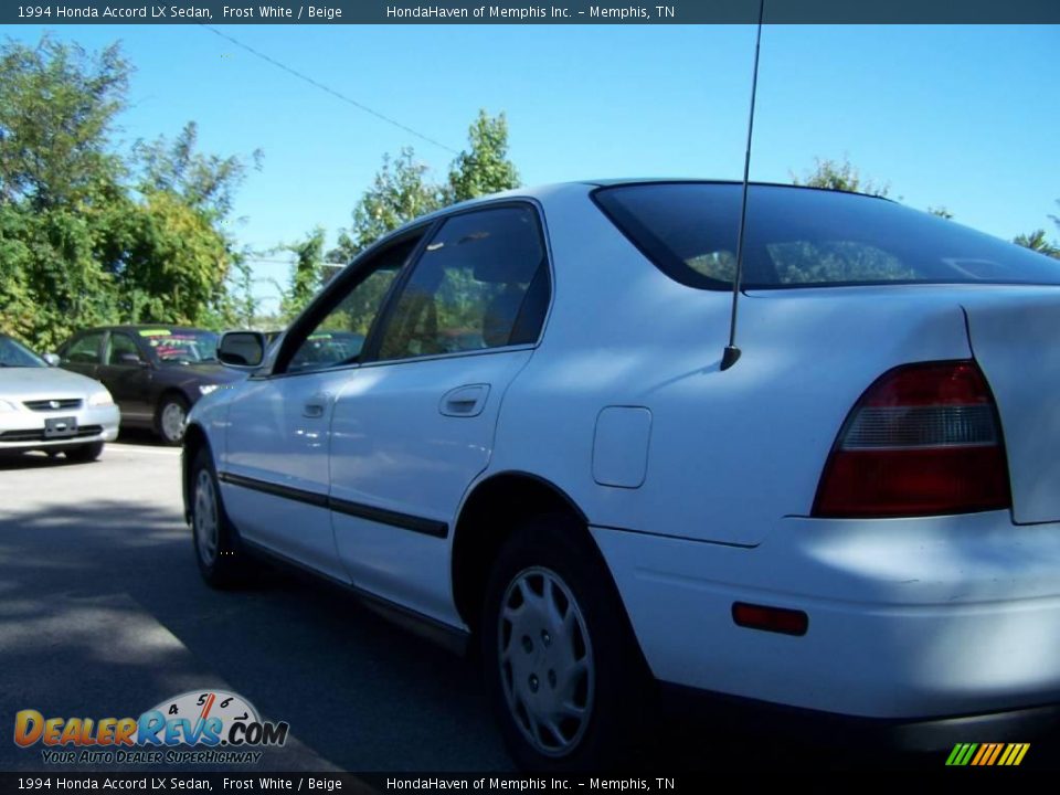 1994 Honda Accord LX Sedan Frost White / Beige Photo #2