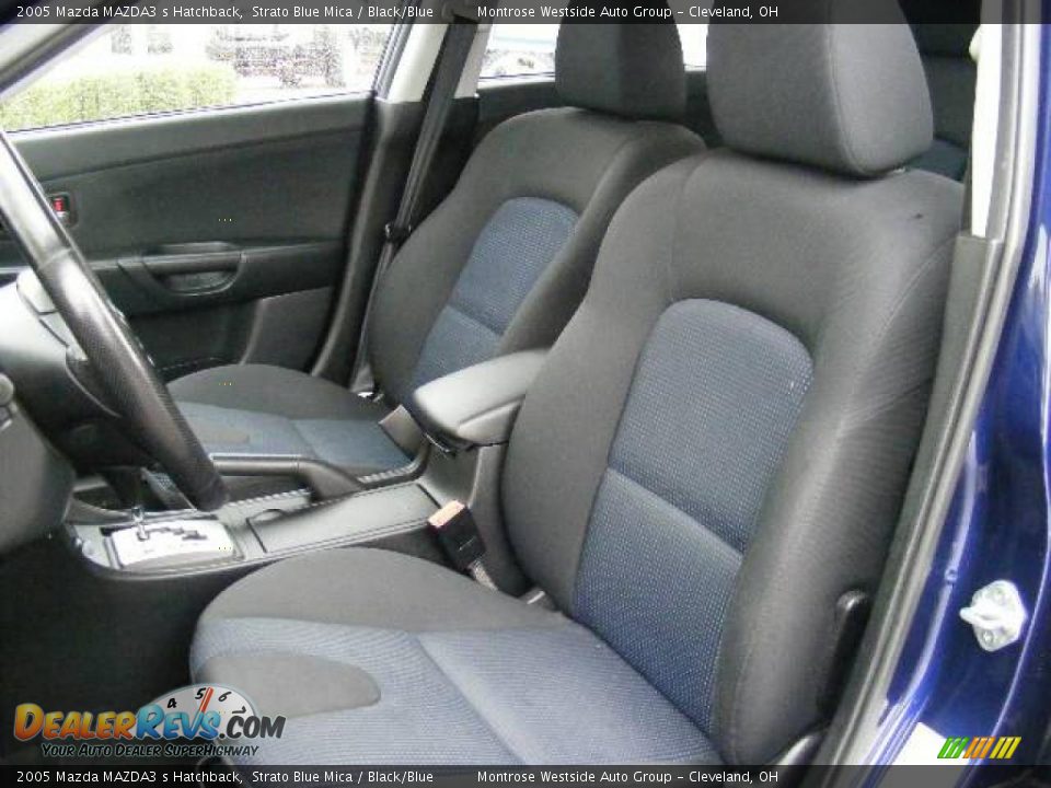 2005 Mazda MAZDA3 s Hatchback Strato Blue Mica / Black/Blue Photo #9